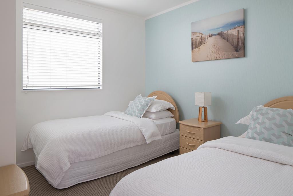 Ocean View Beach Escape - Top Floor Apartments, Mt Maunganui Base Mount Maunganui Exterior foto