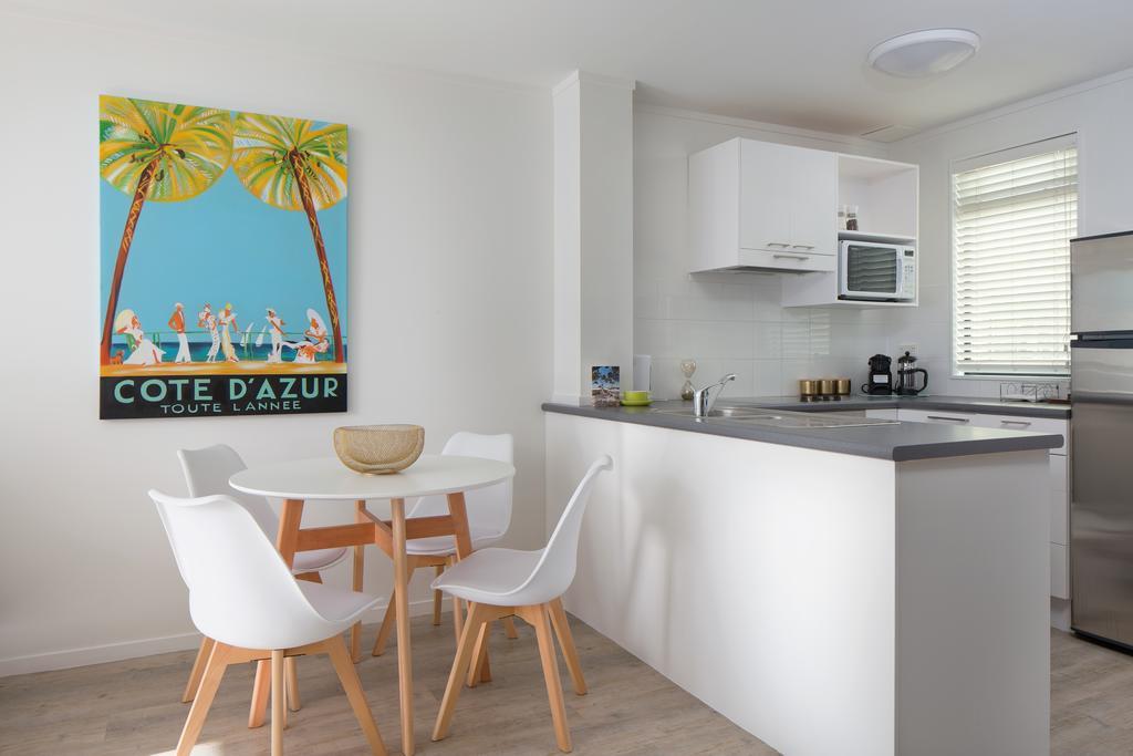 Ocean View Beach Escape - Top Floor Apartments, Mt Maunganui Base Mount Maunganui Exterior foto